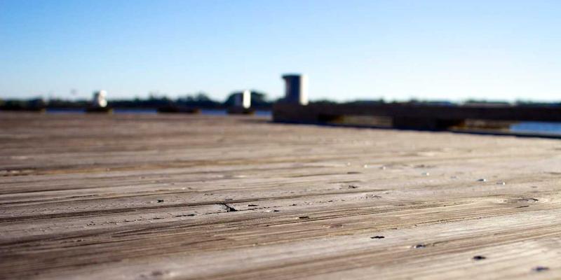 恩格斯晚年书信：对历史唯物主义的深刻补充与政治经济学反思